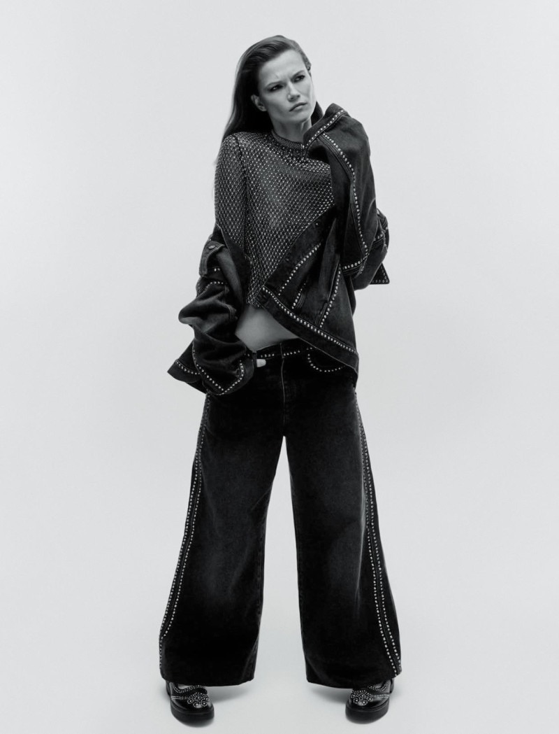 Anna Maria Jagodzinska featured in Top Modelki, January 2025