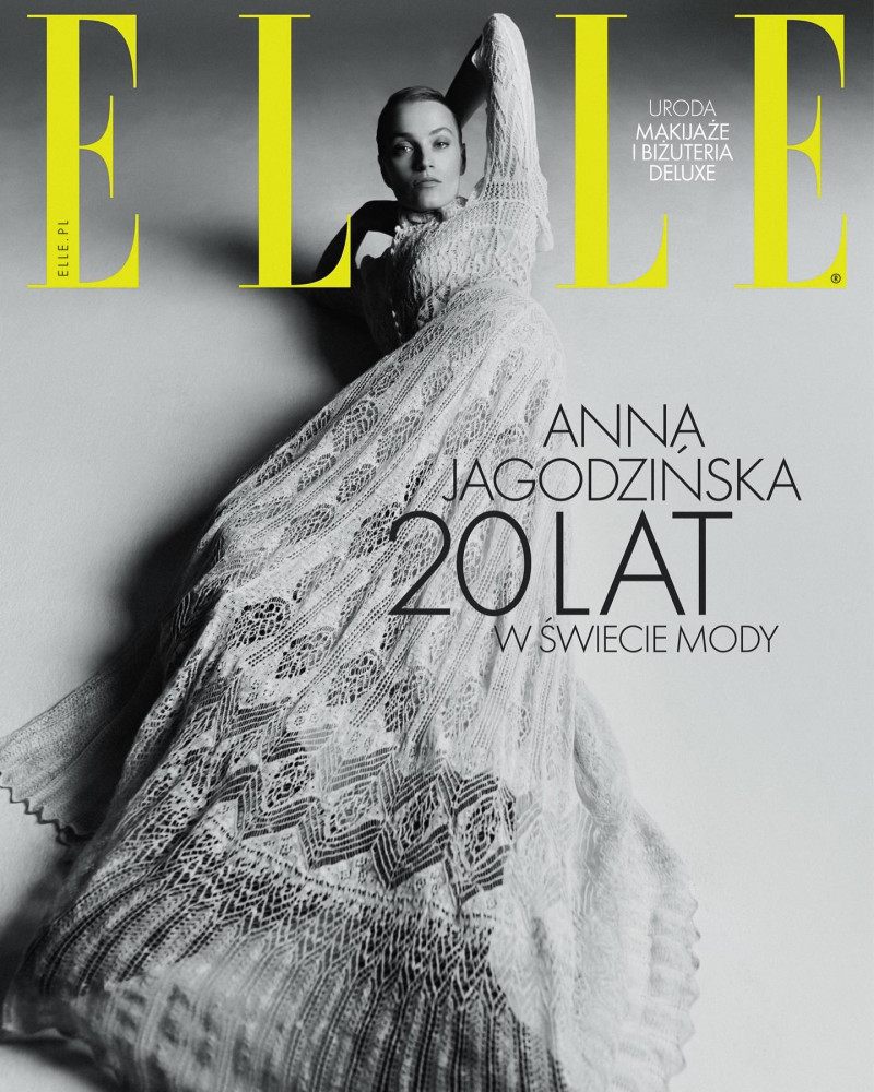 Anna Maria Jagodzinska featured in Top Modelki, January 2025
