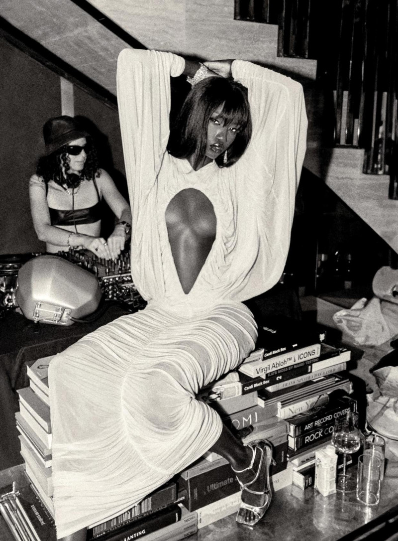 Alek Wek featured in L\'Album Della Festa Dei Nostri Primi 60, December 2024
