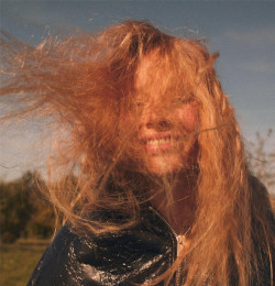 Des Cheveux Libres Comme L\'air