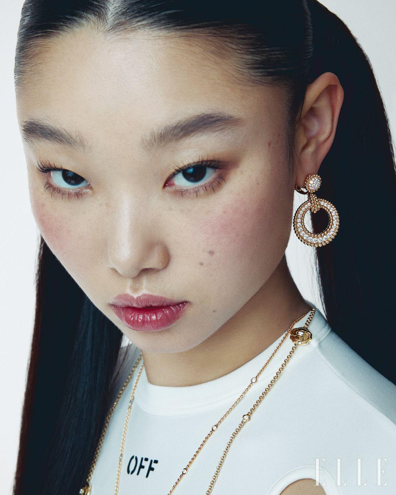 Yoon Young Bae featured in Jewelry That Shines With The Running Core, November 2024