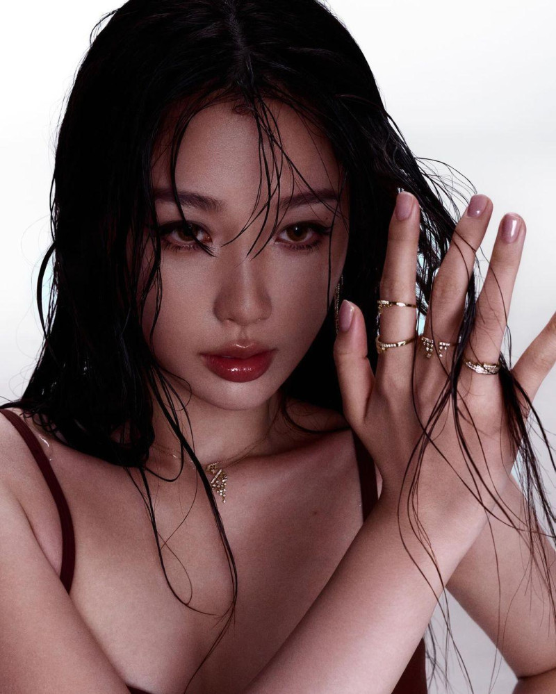 Esther Yu, November 2024