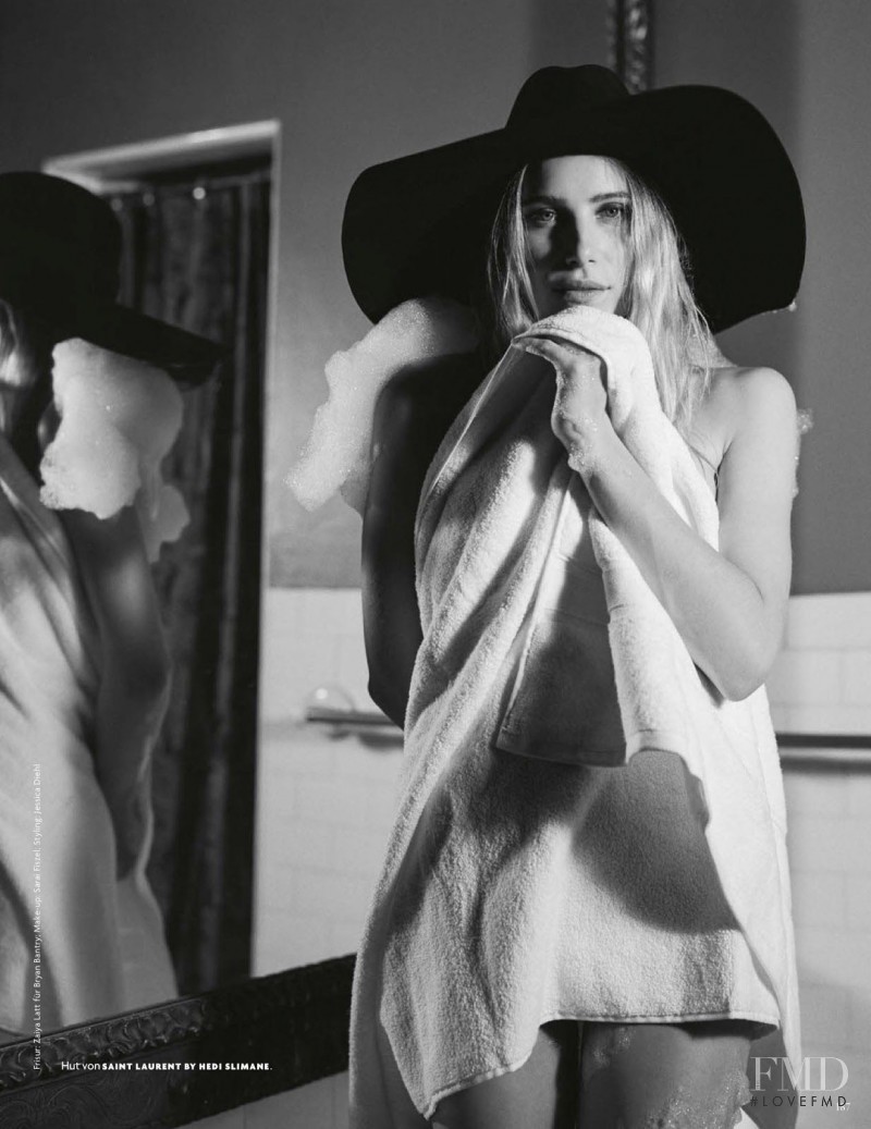 Dree Hemingway featured in Dree Hemingway, June 2013