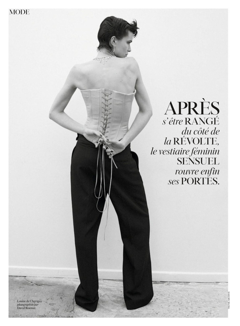 Louise de Chevigny featured in En mode séduction, December 2024