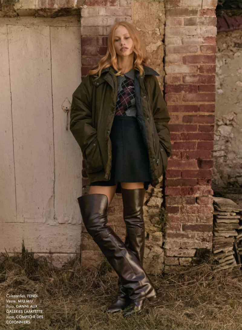 Tess Summer Carter featured in Toutes Bottees!, October 2024