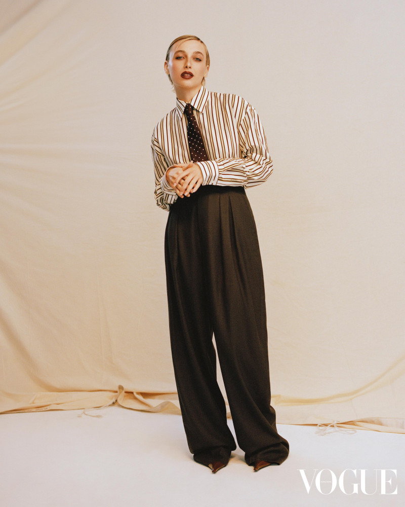 Emma Chamberlain On Fininding Balance, Setting Boundaries And Embracing Imperfection, February 2025