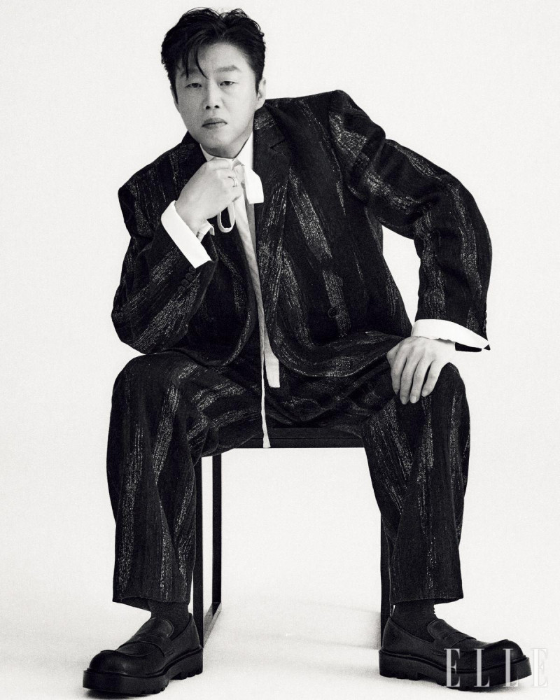 Things Kim Hee-Won encountered at his light shop, January 2025