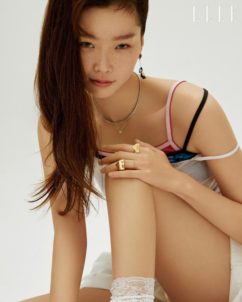 Seo-Yeon Lee featured in Homewear with Chopard, Damiani and Dior High Jewelry, February 2025