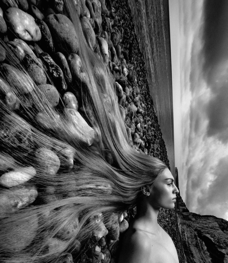 Karolina Spakowski featured in Thirteen Textures, November 2024