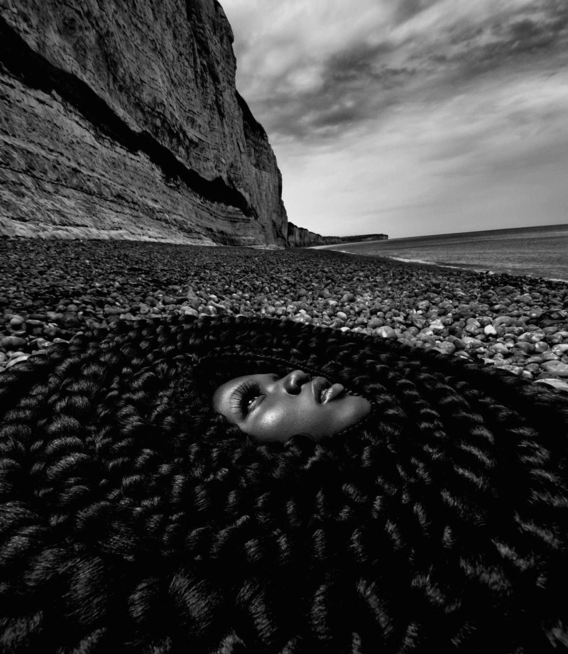 Karolina Spakowski featured in Thirteen Textures, November 2024