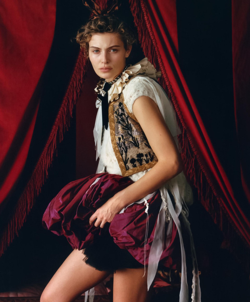 Dress Like The Renaissance Woman You Are, February 2025