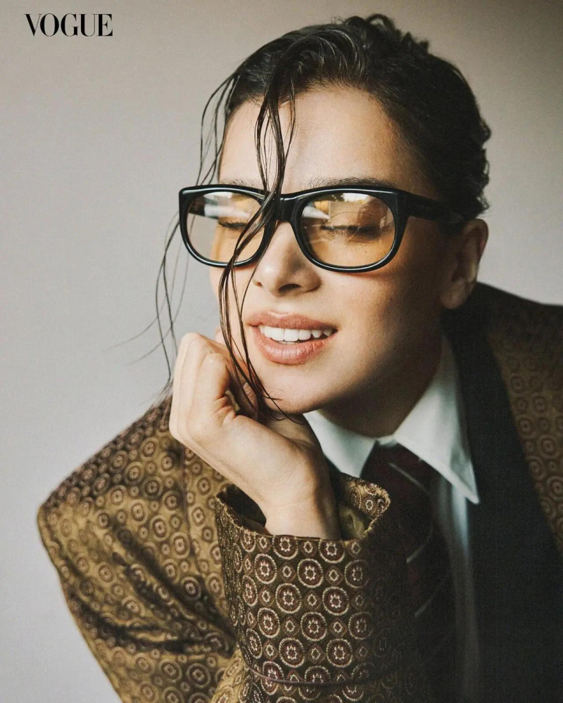 Hailee Steinfield, March 2025