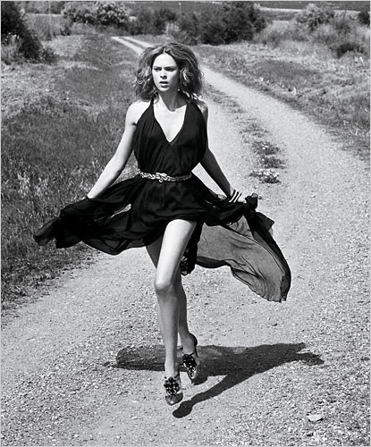 Elise Crombez featured in Desperada, September 2007