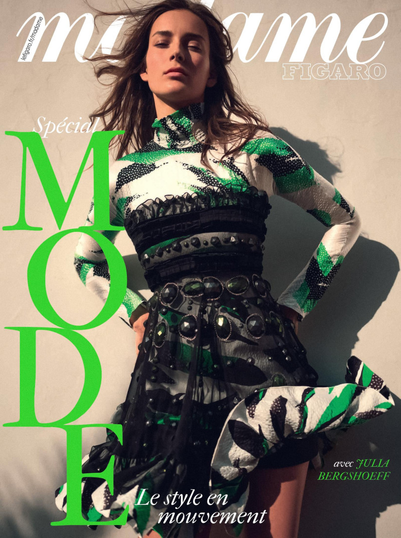 Julia Bergshoeff featured in La Promesse D\'Une Allure, February 2025