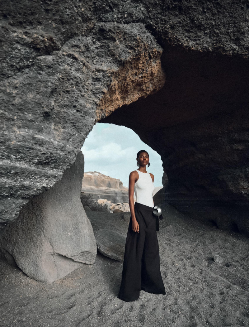 Tobi Momoh featured in L\'Appel Du Tres Large, February 2025