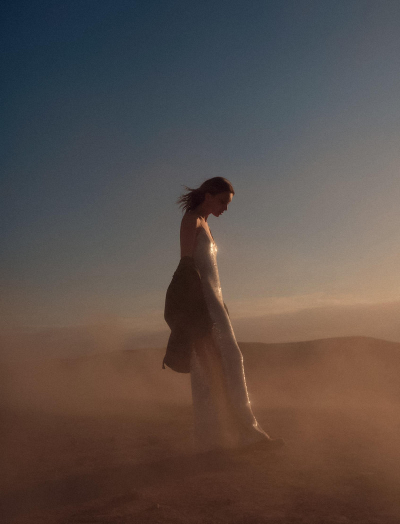 Demy de Vries featured in Eclats Des Sables, February 2025
