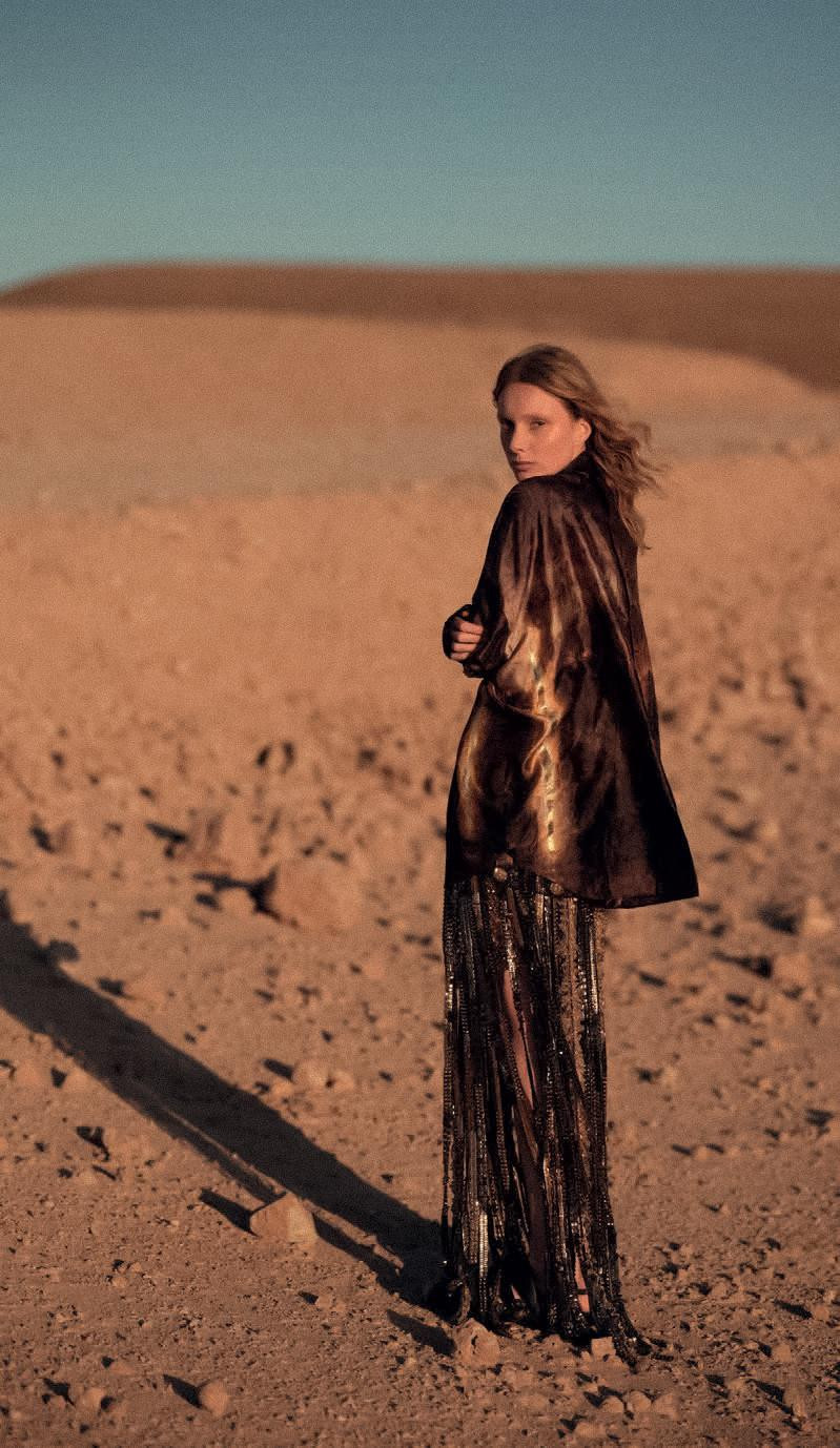 Demy de Vries featured in Eclats Des Sables, February 2025