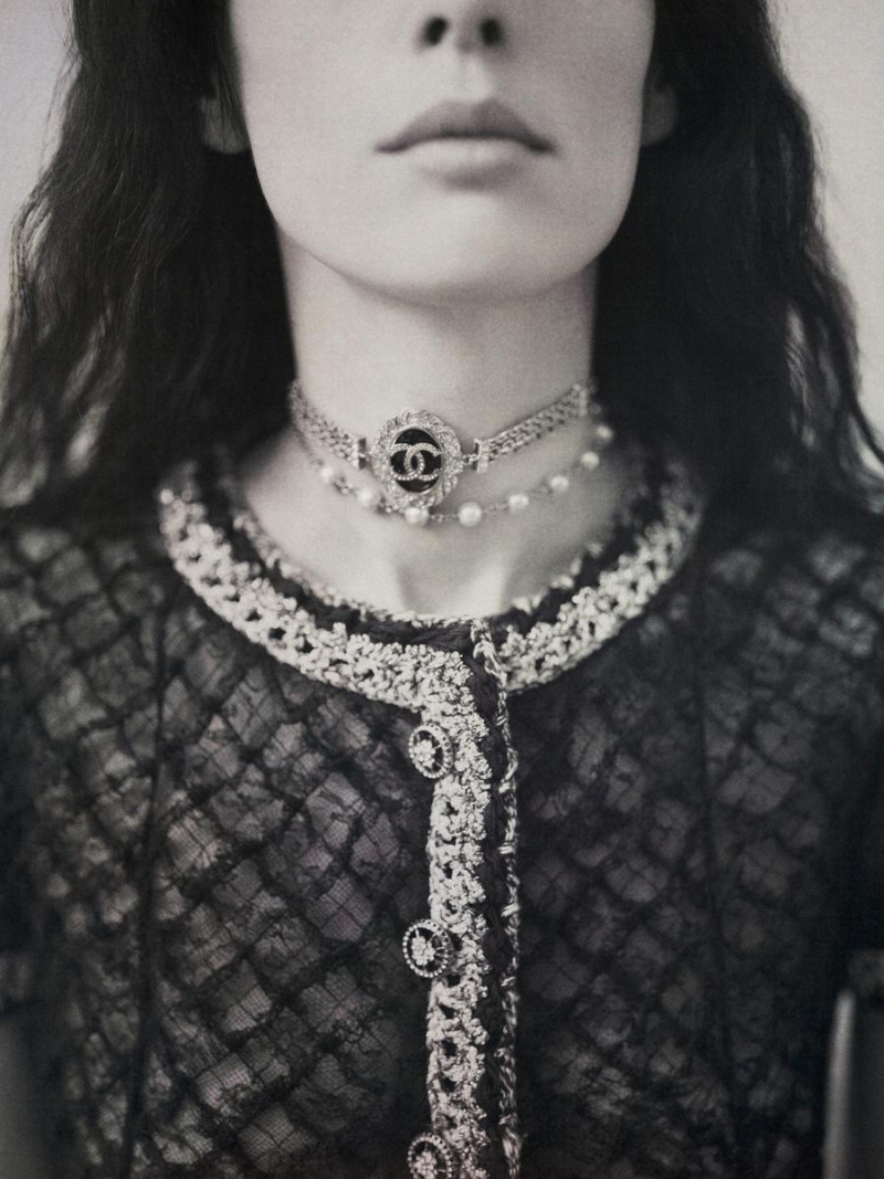 Nigina Sharipova featured in Retro Uyanis, March 2025