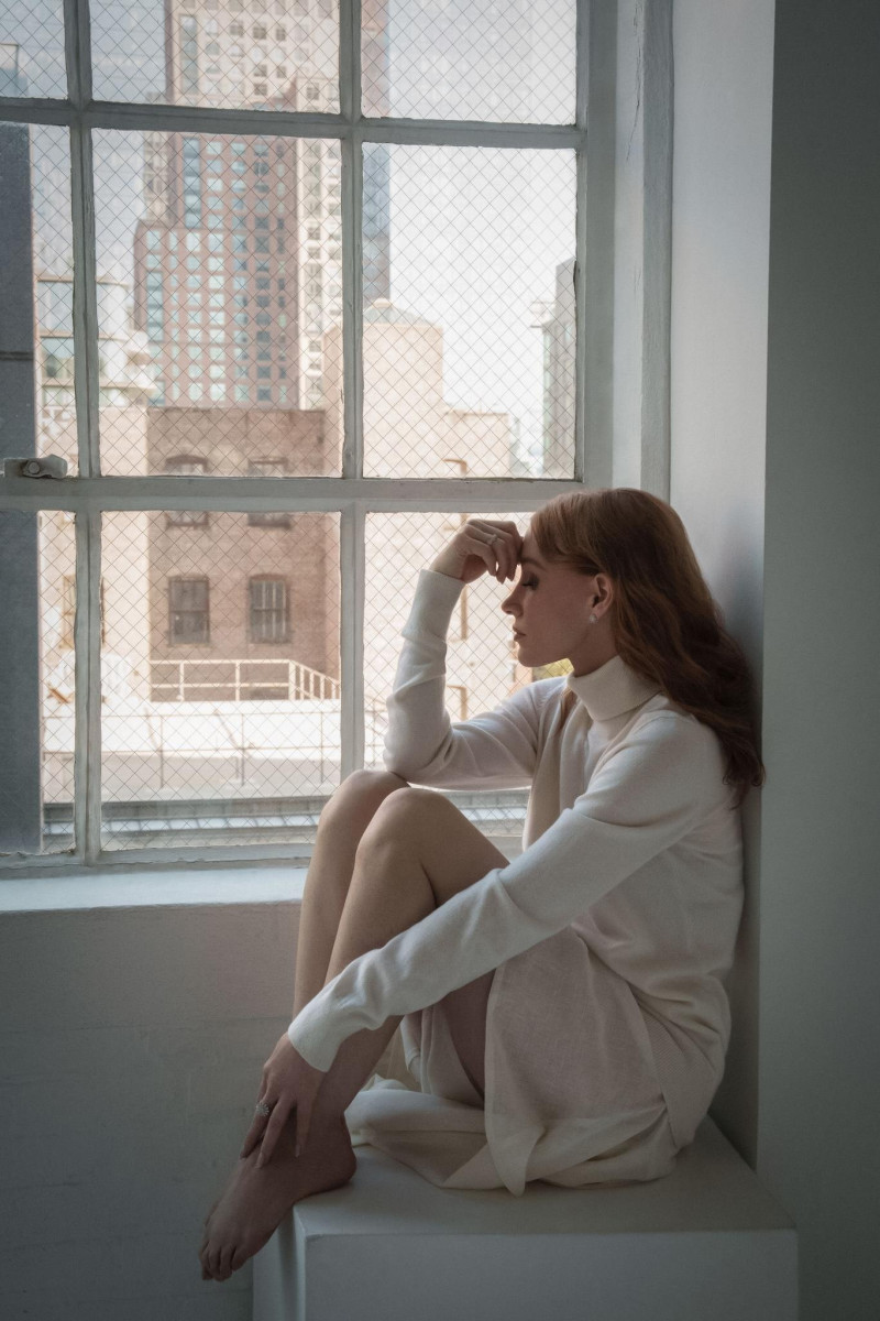 Jessica Chastain featured in Mas Alla Del Papel, April 2025