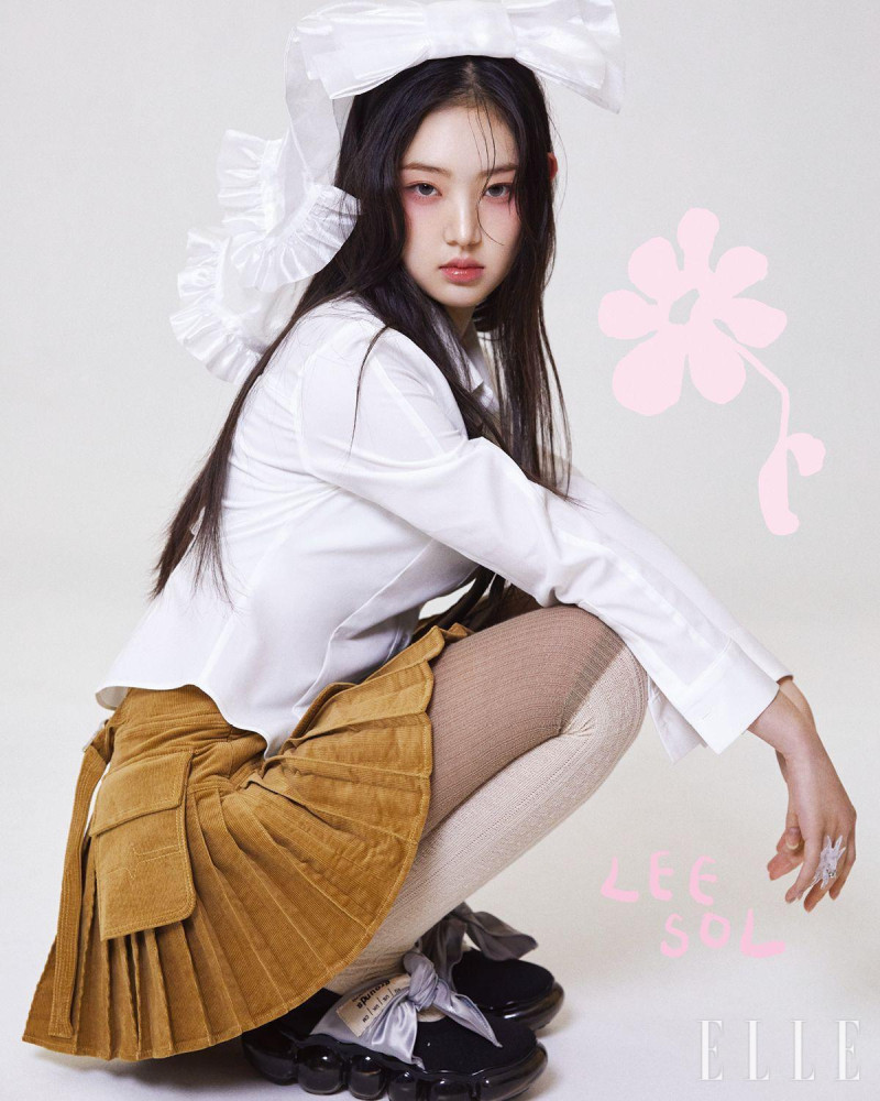 KiiiKiii\'s debut pictorial is also different., March 2025