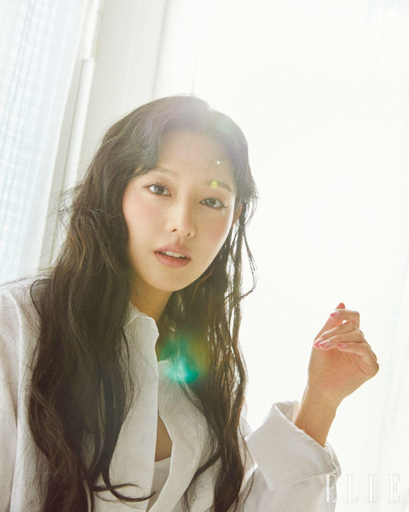 The fragrance of love that Kim Ji-Won spreads, March 2025