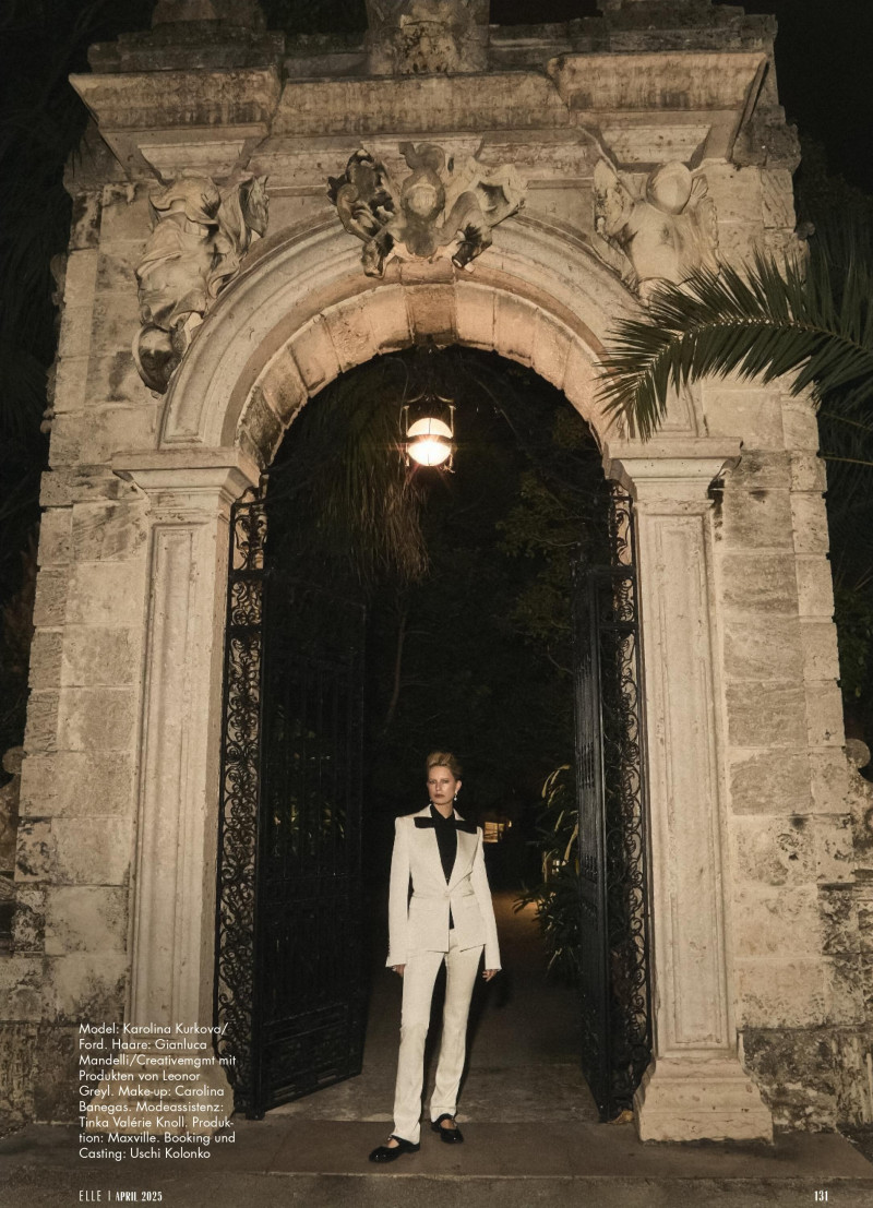 Karolina Kurkova featured in Einfach Magisch, April 2025