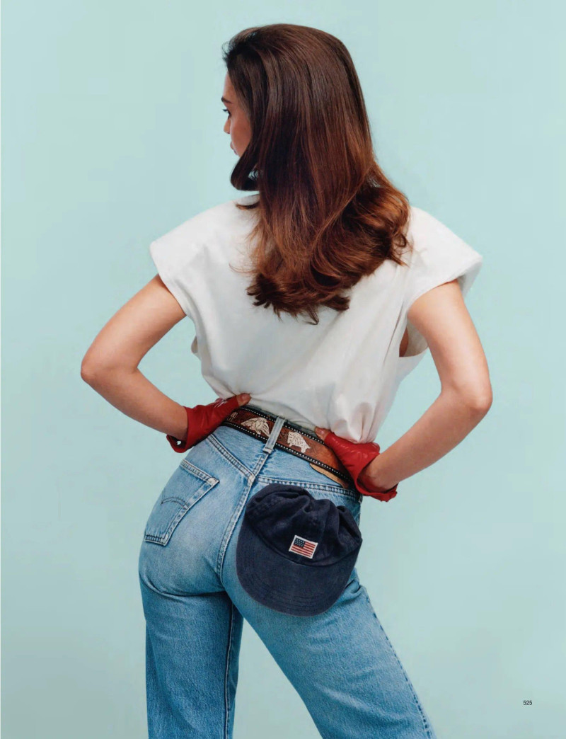 Emily Ratajkowski featured in Emily Emrata Speedcat, March 2025