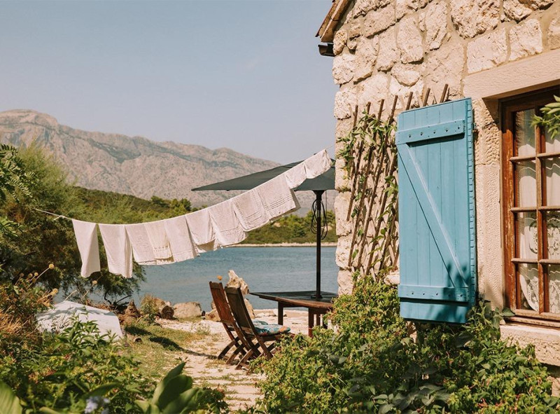 Dalmacore, otok razasut po svijetu, April 2025