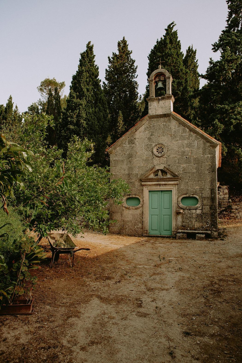 Dalmacore, otok razasut po svijetu, April 2025