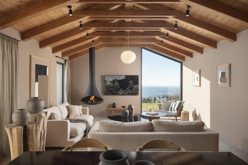Casa Rea, April 2025