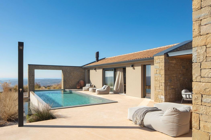 Casa Rea, April 2025