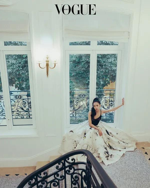 Jisoo, Princess Dior, April 2025