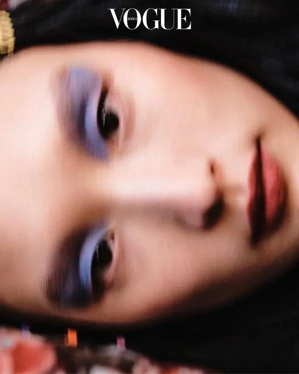 Yoonmi Sun featured in Between oil and chains, intense couture, April 2025