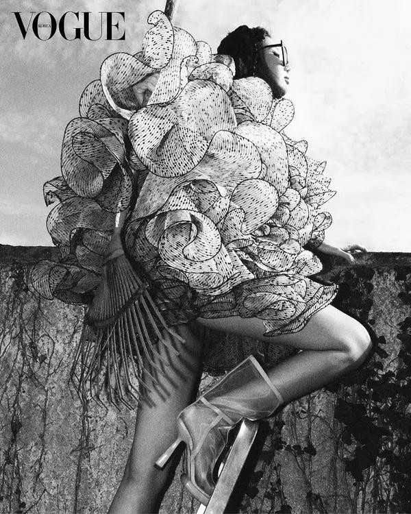Yoonmi Sun featured in Between oil and chains, intense couture, April 2025