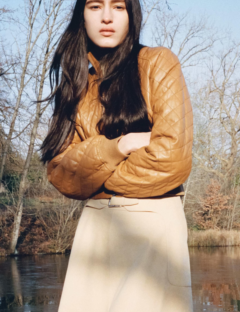 Luiza Perote featured in La Discrete, April 2025