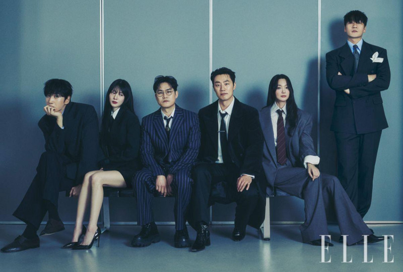 The four actors and two actresses who met through the drama series, April 2025
