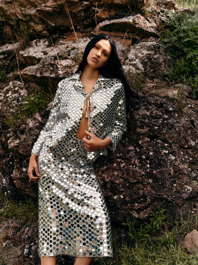 Amelia Gray Hamlin featured in Summer Chic, May 2025