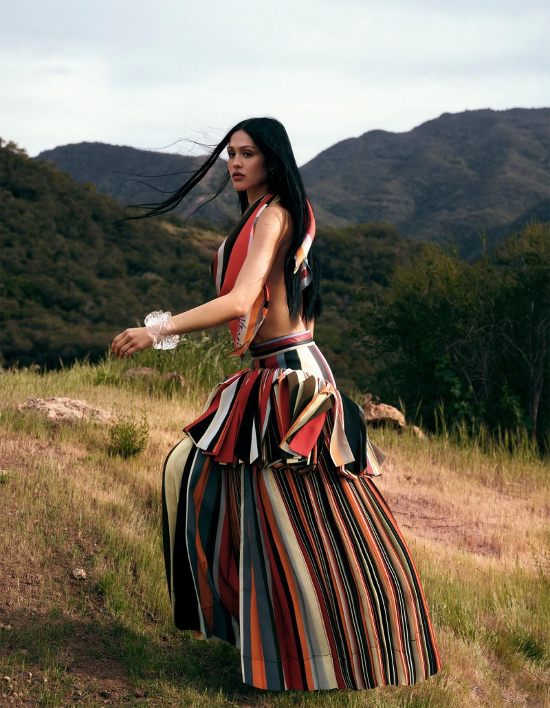 Amelia Gray Hamlin featured in Summer Chic, May 2025
