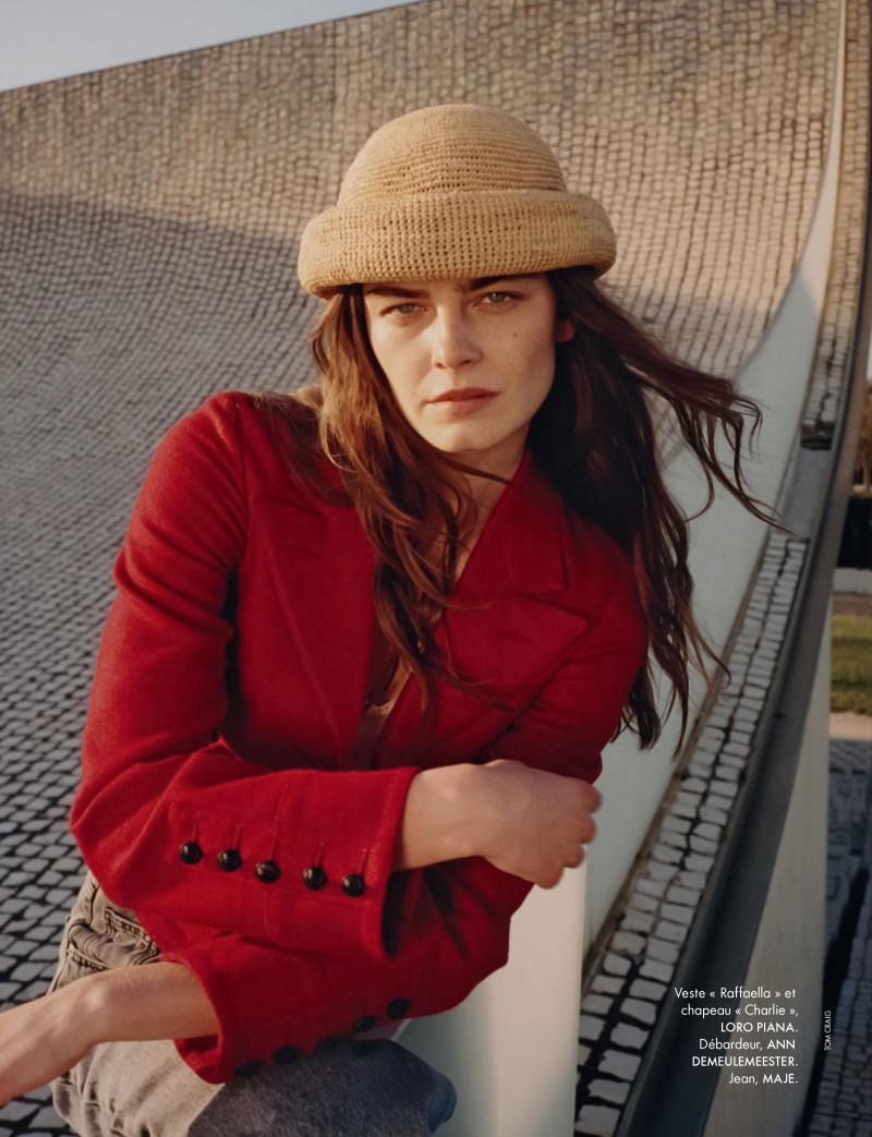 Merlijne Schorren featured in Heureux Mélanges, May 2025