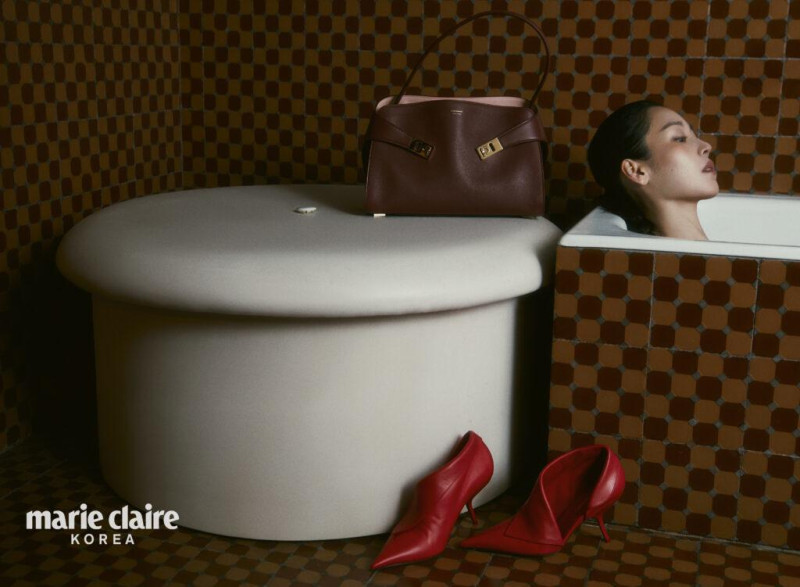 Fragments Of A Dreamy Short Story Drawn By Seo Hyun-Jin And Ferragamo, April 2025