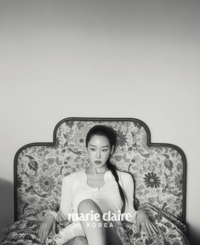 Fragments Of A Dreamy Short Story Drawn By Seo Hyun-Jin And Ferragamo, April 2025