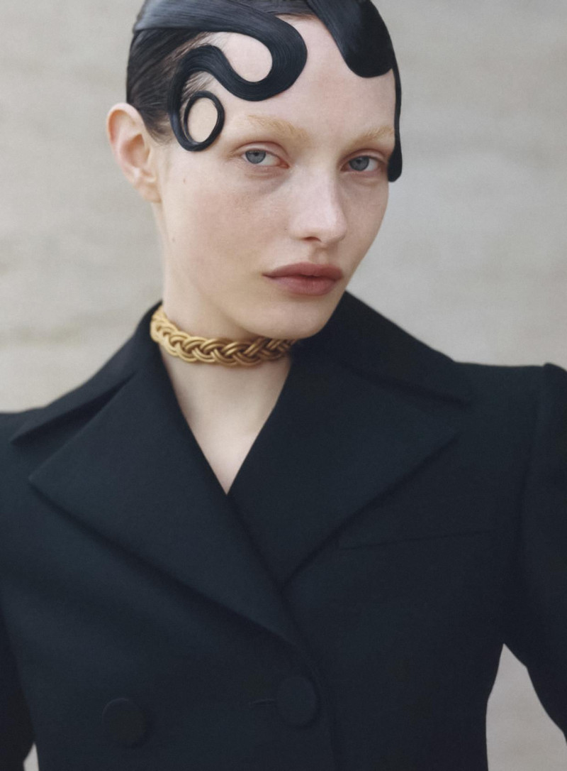 Clara Denison featured in Cento Per Cento, June 2025