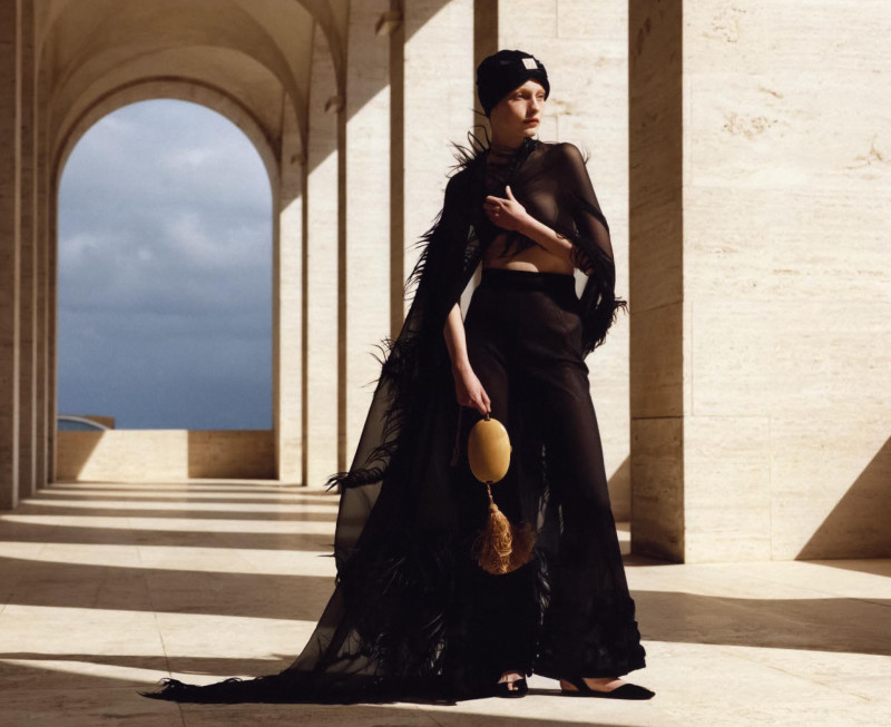 Clara Denison featured in Der Ewige Chic, June 2025