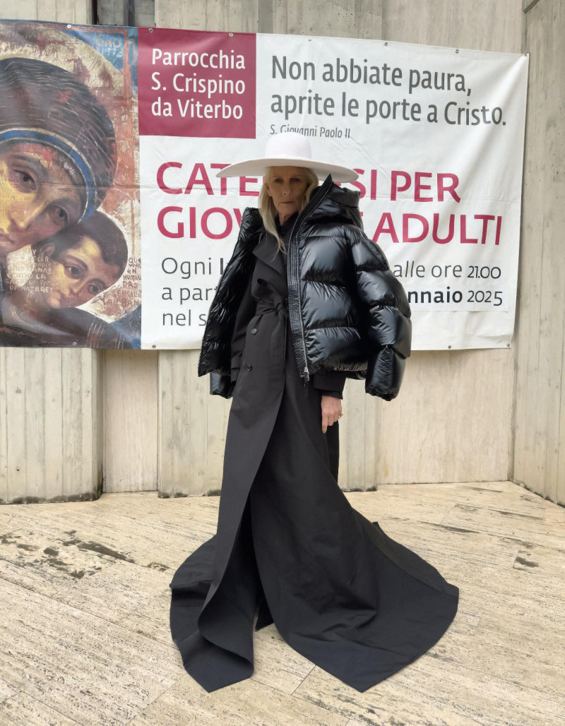 Mariacarla Boscono featured in Il Cammino Della Speranza, June 2025