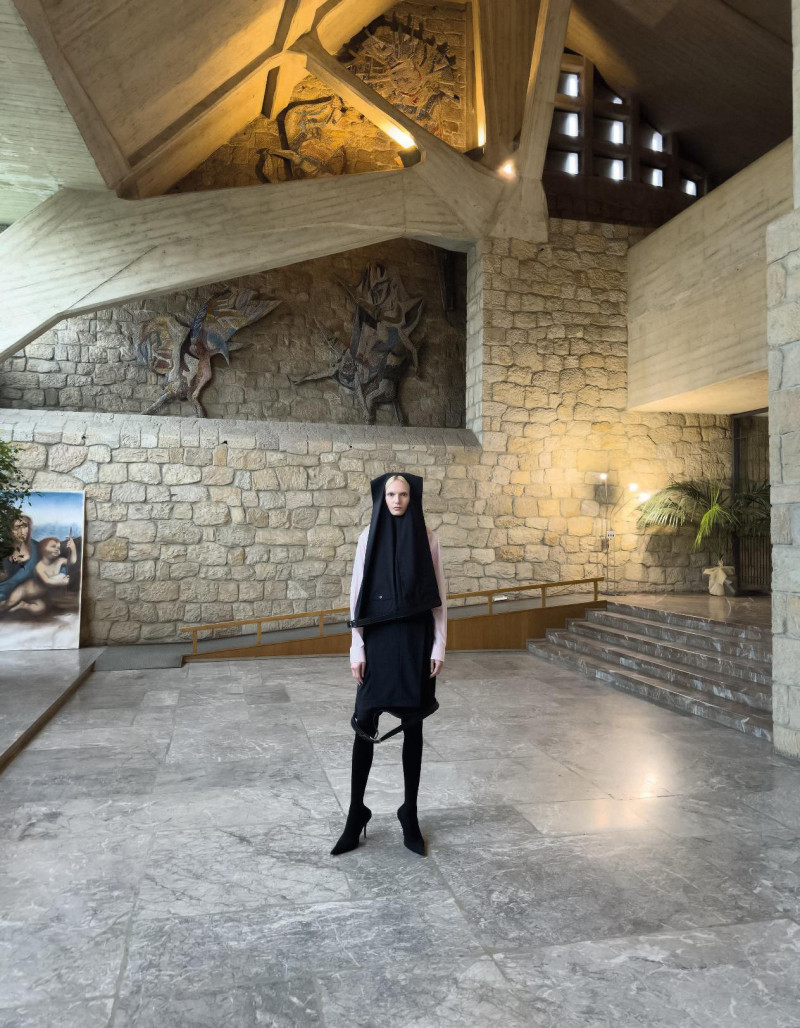 Mariacarla Boscono featured in Il Cammino Della Speranza, June 2025