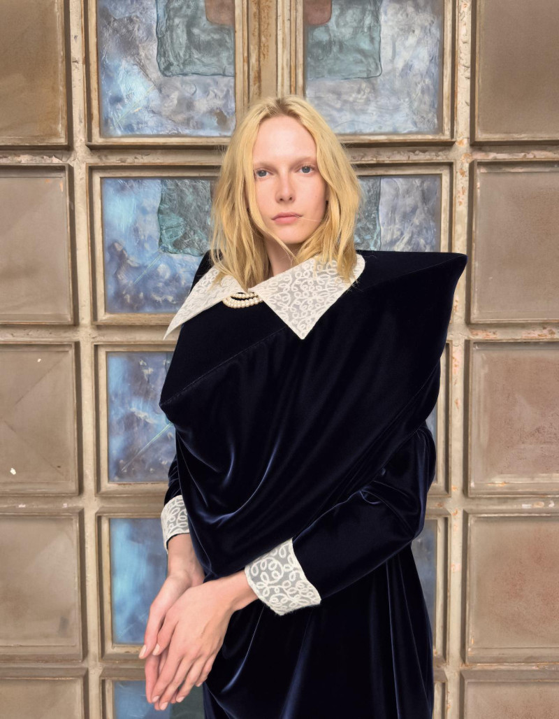 Mariacarla Boscono featured in Il Cammino Della Speranza, June 2025