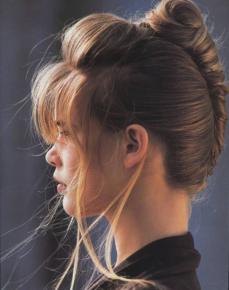 Claudia Schiffer featured in Chignon Mignon, October 1988