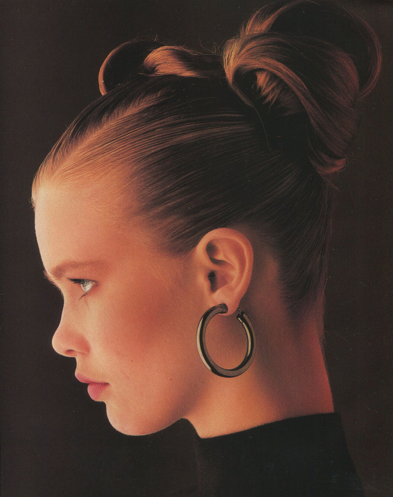 Claudia Schiffer featured in Chignon Mignon, October 1988