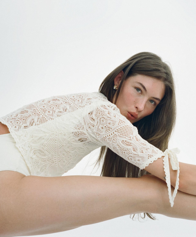Grace Elizabeth featured in Hello, Summer!, June 2025