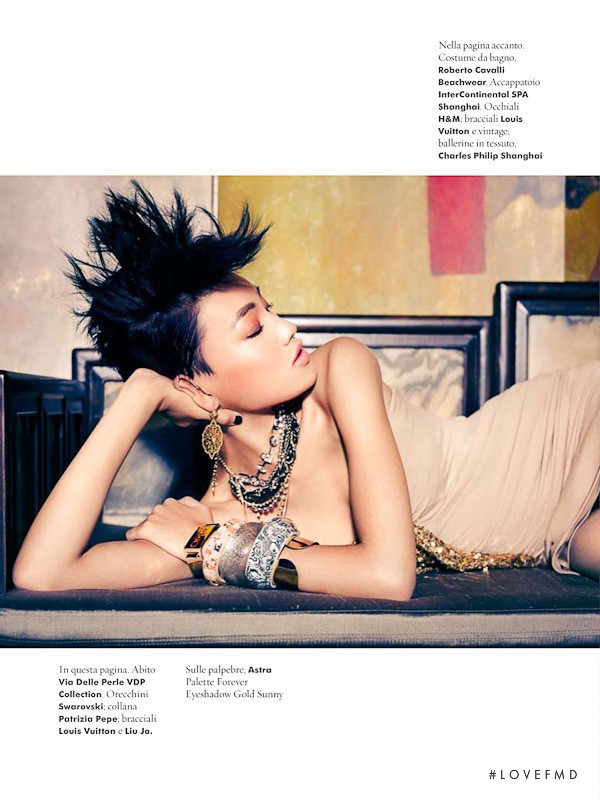 Meng Huang featured in Un giorno a Shanghai, April 2012